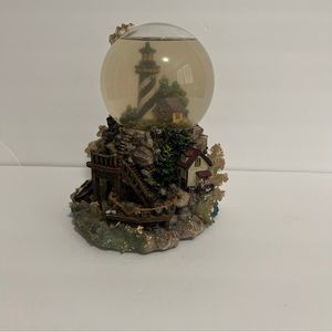 Sankyo Moonlight Sonata snow globe music 8”x 6” used